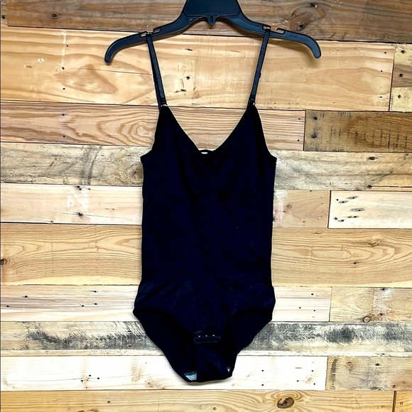 Hey Shape Size Large Black Spaghetti Strap  Snatch Waist Super Stretch Bodysuit - Picture 1 of 10